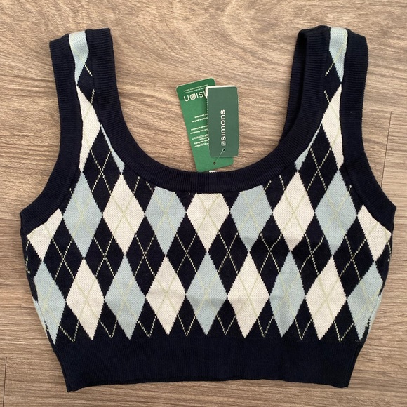 Argyle Print Crop Top - Picture 1 of 4